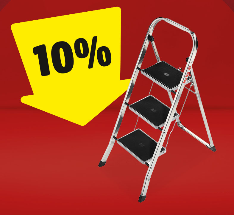 Eine Alu-Klappleiter, auf der ein gelber Pfeil mit 10% gerichtet ist.